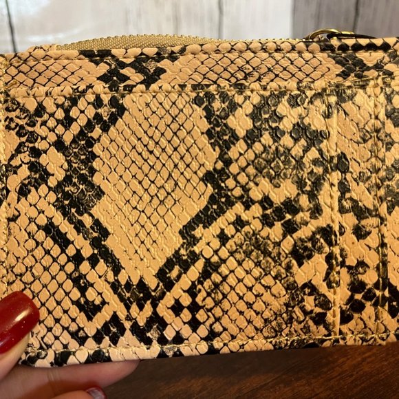 NWT - Sienna Mae Wallet - Picture 4 of 6